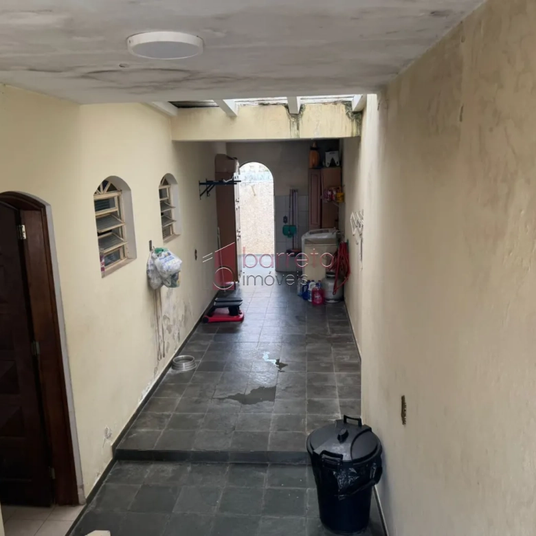 CASA À VENDA NO RECANTO QUARTO CENTENÁRIO EM JUNDIAÍ/SP