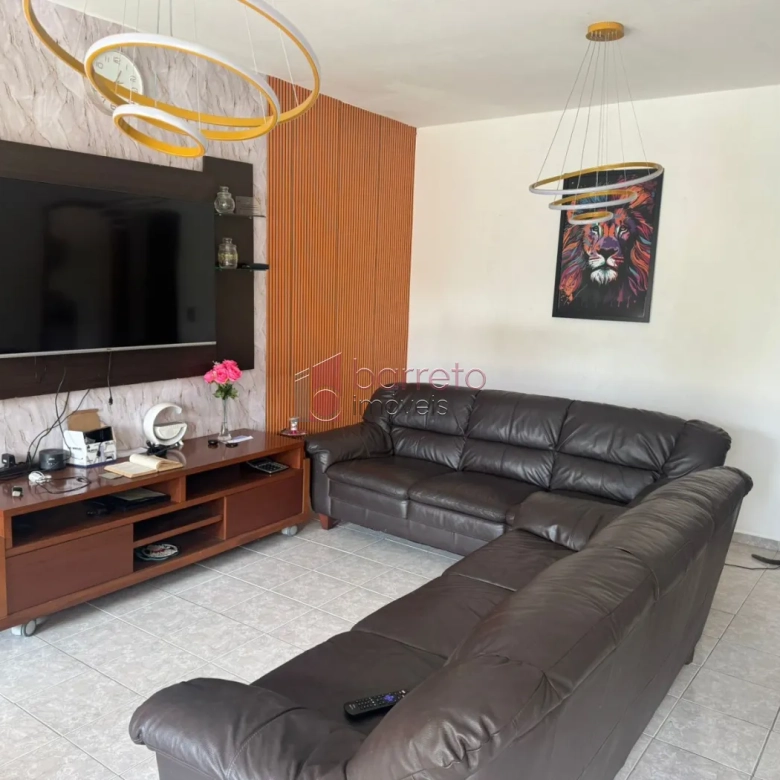 CASA À VENDA NO RECANTO QUARTO CENTENÁRIO EM JUNDIAÍ/SP