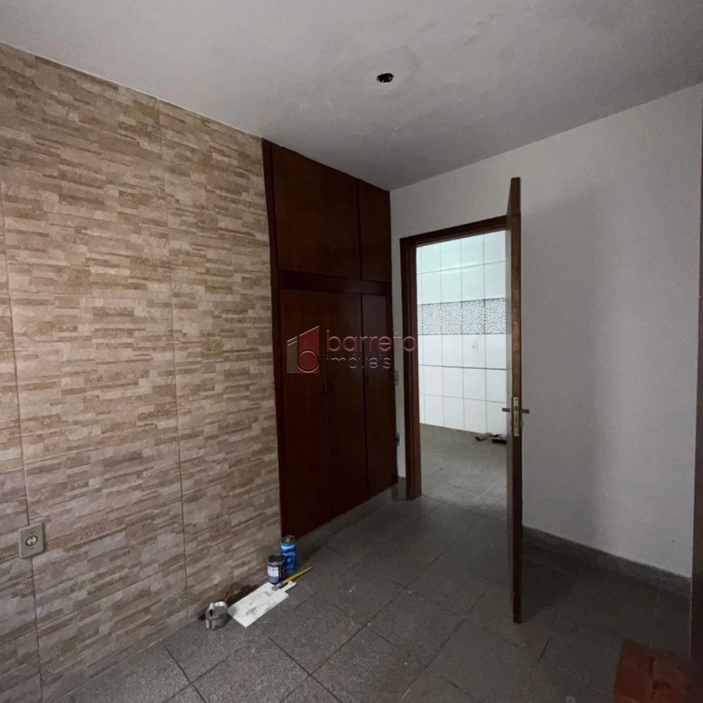 SOBRADO COM EDÍCULA PARA VENDA E LOCAÇÃO NA VILA APARECIDA – JUNDIAÍ/SP