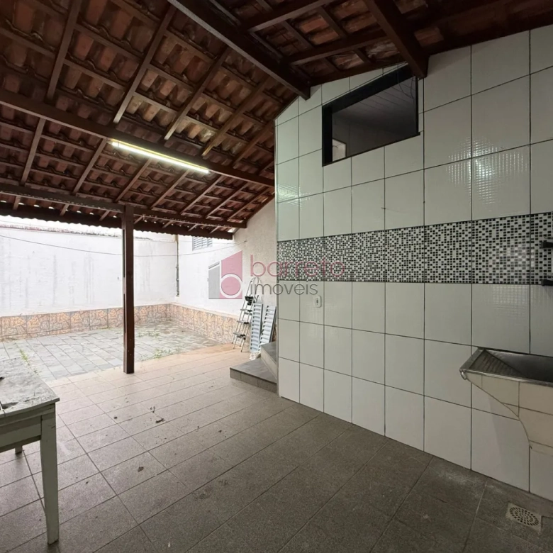 SOBRADO COM EDÍCULA PARA VENDA E LOCAÇÃO NA VILA APARECIDA – JUNDIAÍ/SP
