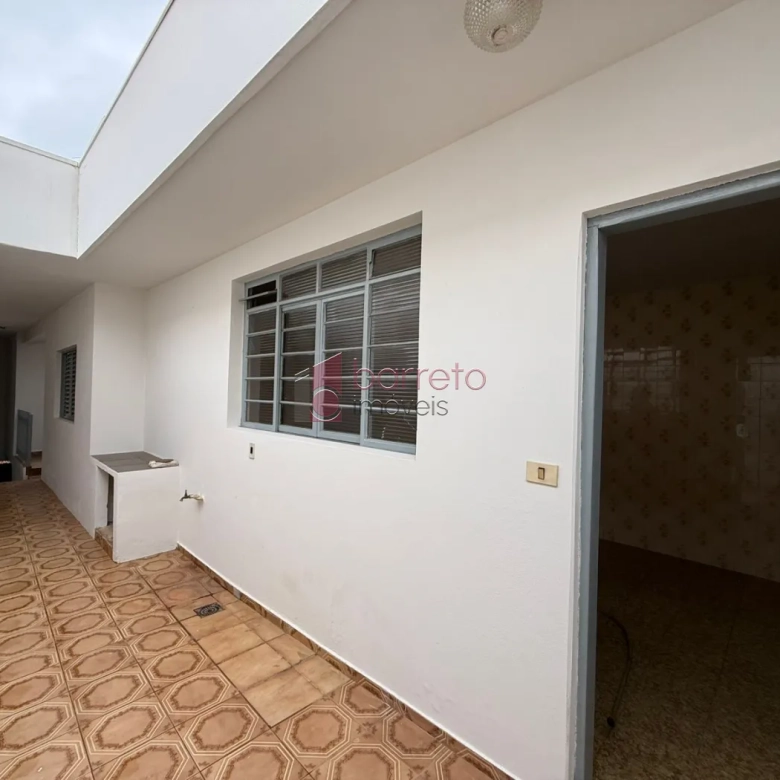 SOBRADO COM EDÍCULA PARA VENDA E LOCAÇÃO NA VILA APARECIDA – JUNDIAÍ/SP