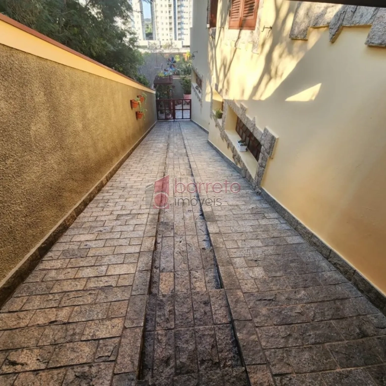 CASA À VENDA NO BAIRRO VILA BELA II EM JUNDIAÍ/SP