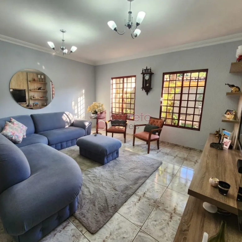 CASA À VENDA NO BAIRRO VILA BELA II EM JUNDIAÍ/SP