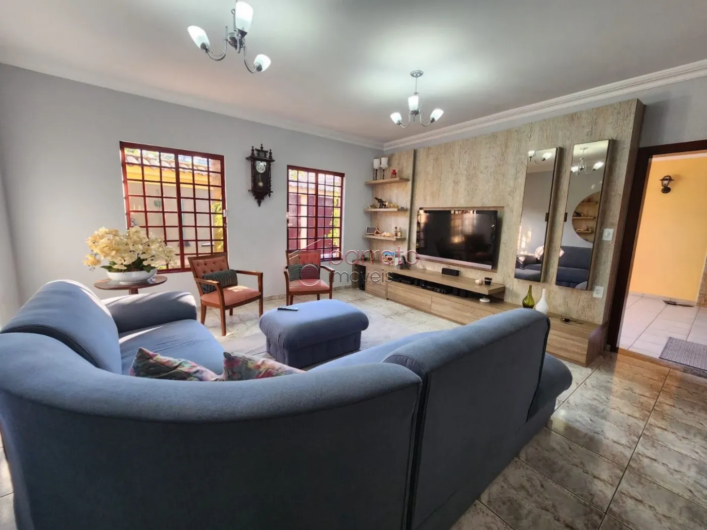 CASA À VENDA NO BAIRRO VILA BELA II EM JUNDIAÍ/SP