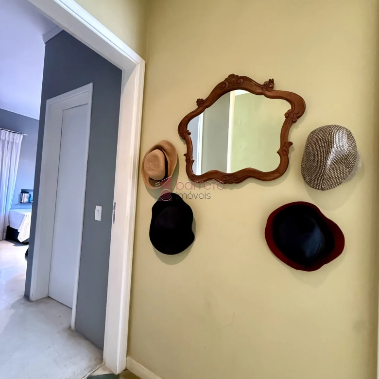 CASA COM 4 SÚITES À VENDA NA REGIÃO CENTRAL DE JUNDIAÍ/SP
