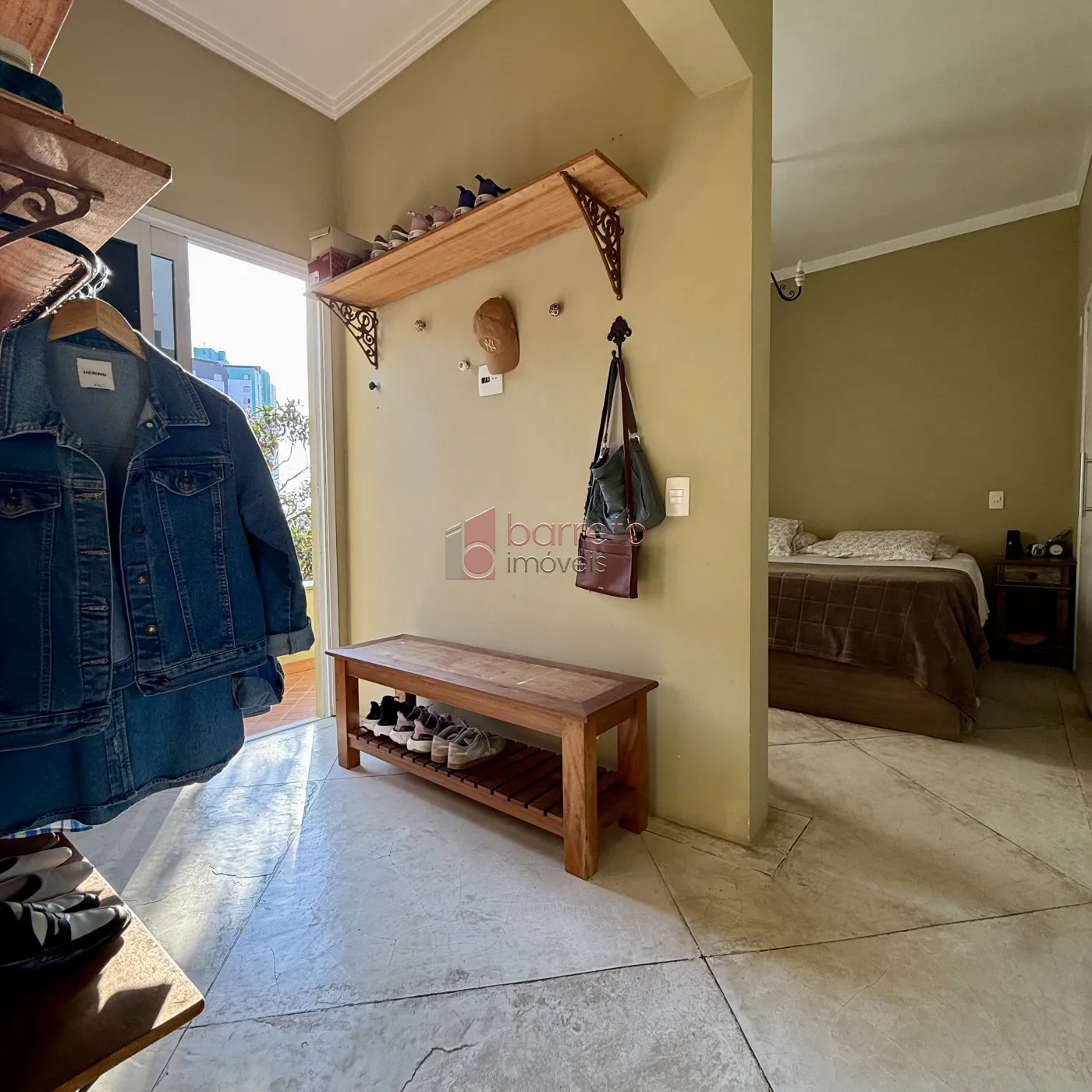 CASA COM 4 SÚITES À VENDA NA REGIÃO CENTRAL DE JUNDIAÍ/SP