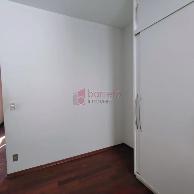 SOBRADO COM 05 DORMITÓRIOS À VENDA NO JARDIM SAMAMBAIA – JUNDIAÍ/SP