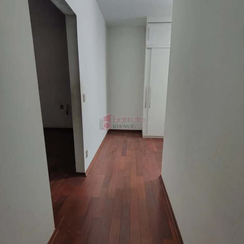 SOBRADO COM 05 DORMITÓRIOS À VENDA NO JARDIM SAMAMBAIA – JUNDIAÍ/SP