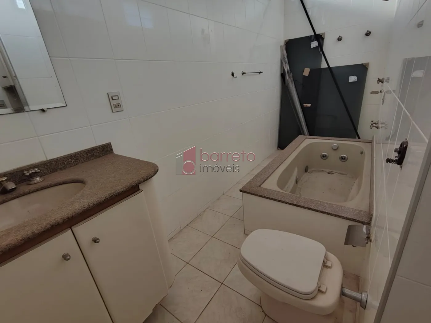 SOBRADO COM 05 DORMITÓRIOS À VENDA NO JARDIM SAMAMBAIA – JUNDIAÍ/SP