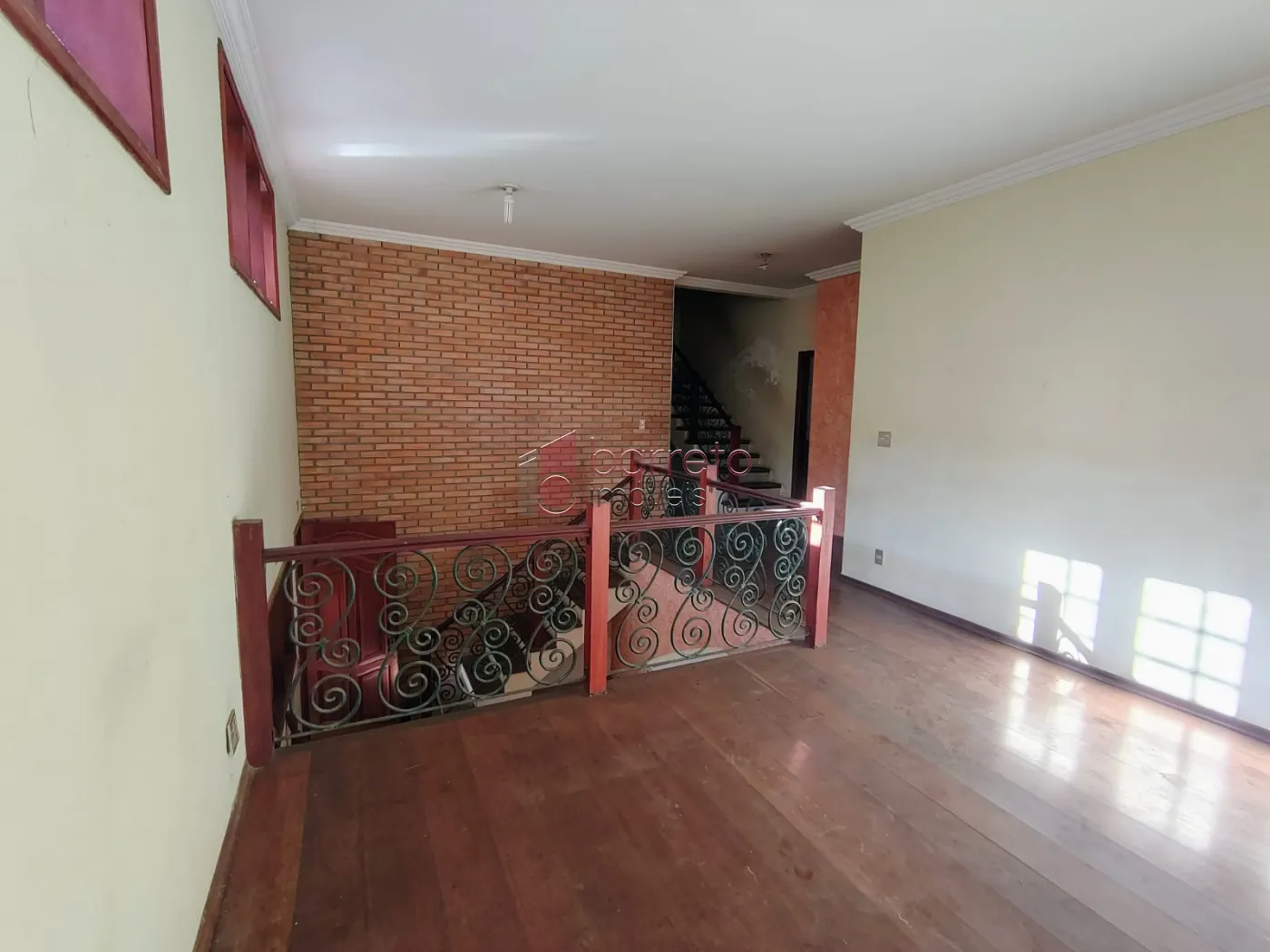 SOBRADO COM 05 DORMITÓRIOS À VENDA NO JARDIM SAMAMBAIA – JUNDIAÍ/SP