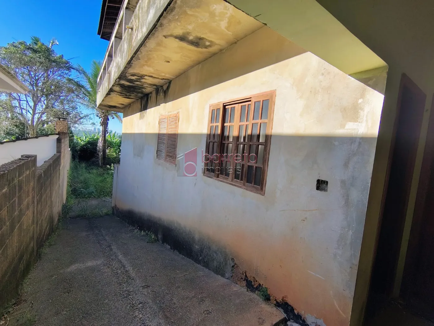 SOBRADO COM 05 DORMITÓRIOS À VENDA NO JARDIM SAMAMBAIA – JUNDIAÍ/SP