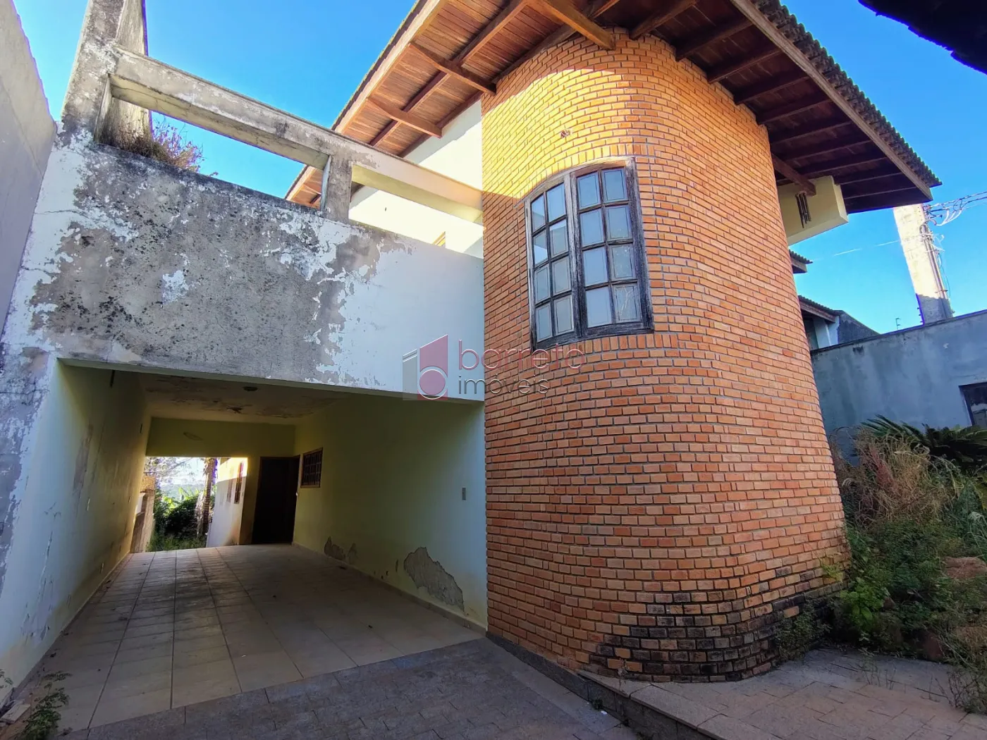SOBRADO COM 05 DORMITÓRIOS À VENDA NO JARDIM SAMAMBAIA – JUNDIAÍ/SP