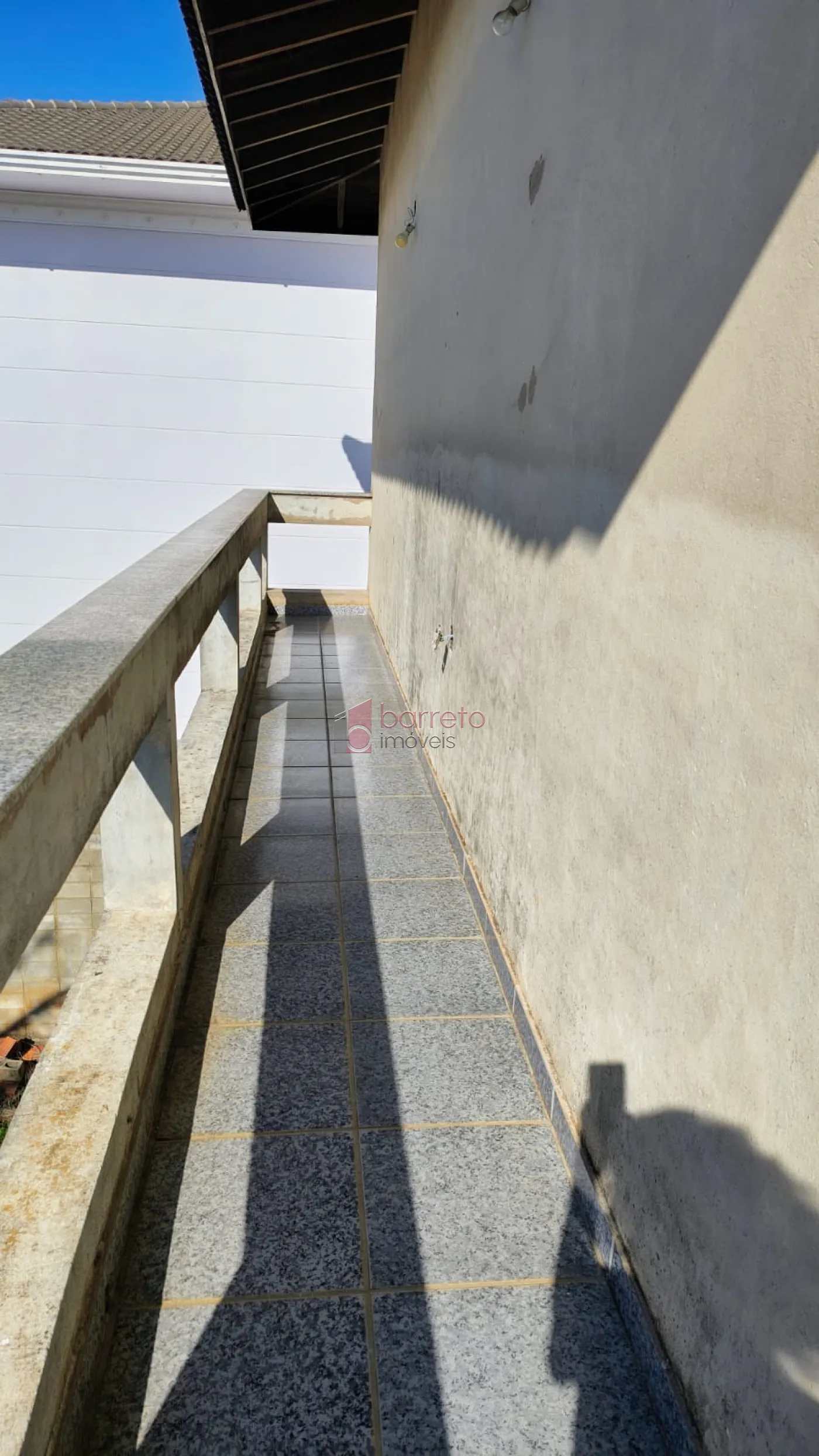 SOBRADO COM 05 DORMITÓRIOS À VENDA NO JARDIM SAMAMBAIA – JUNDIAÍ/SP