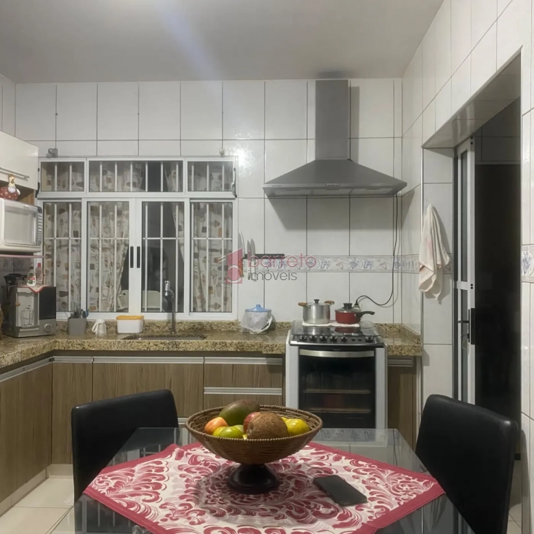 SOBRADO À VENDA NO BAIRRO TULIPAS EM JUNDIAÍ/SP