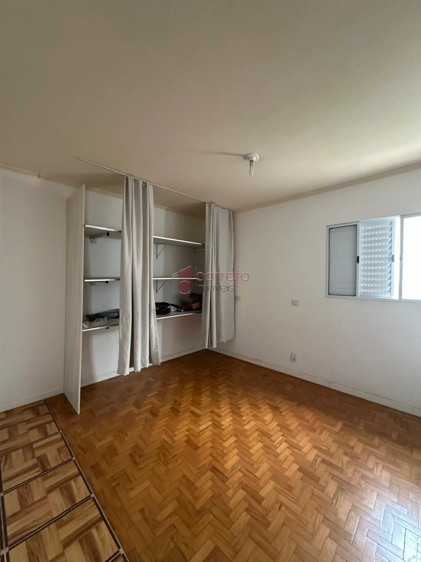CASA TÉRRA À VENDA NO JARDIM SÃO BENTO EM JUNDIAÍ/SP