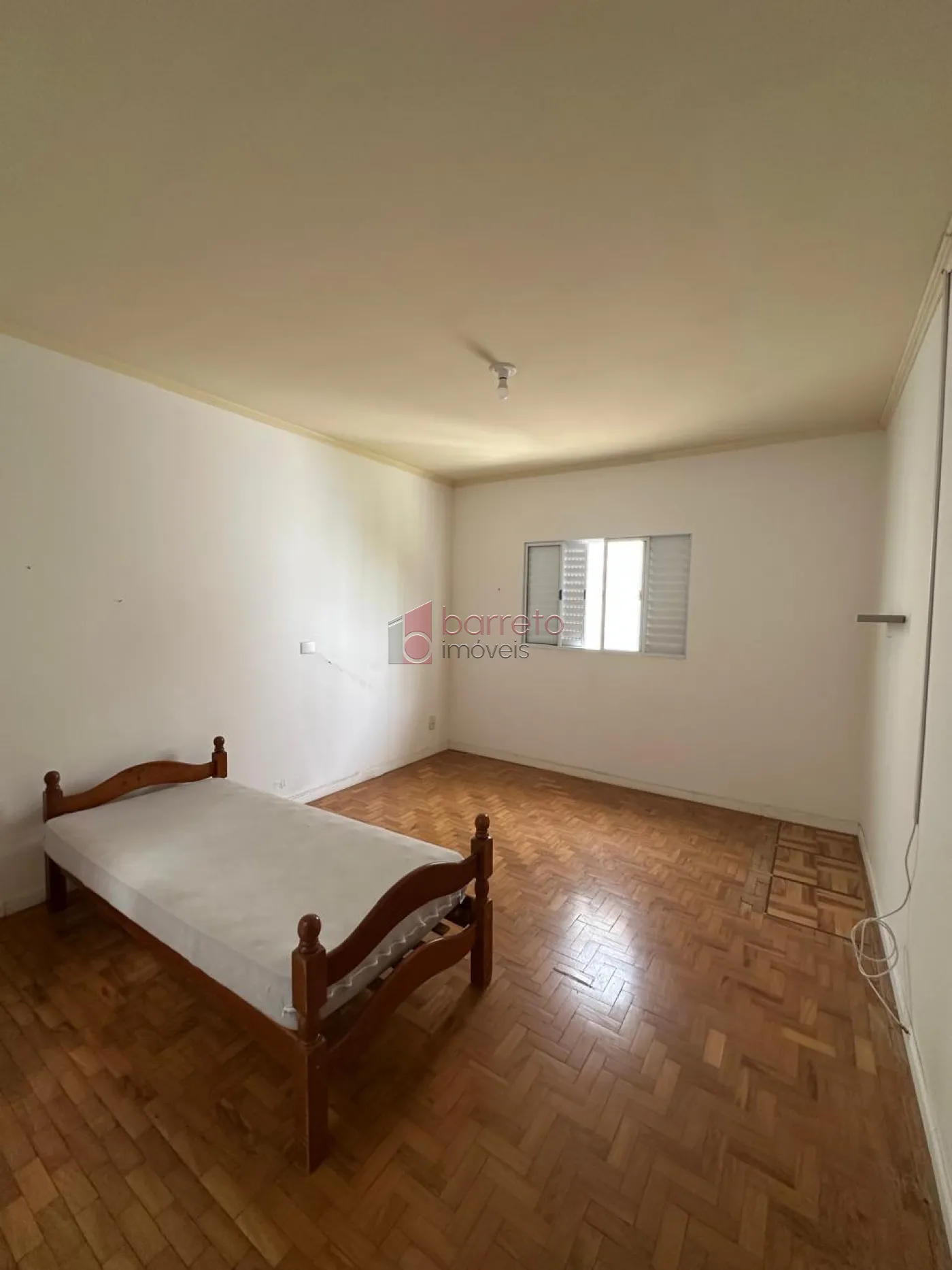 CASA TÉRRA À VENDA NO JARDIM SÃO BENTO EM JUNDIAÍ/SP