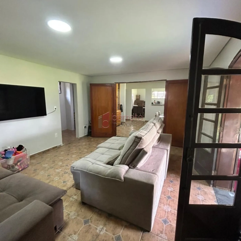 CHÁCARA À VENDA NA MARGINAL DA RODOVIA CONSTÂNCIO CINTRA EM JUNDIAÍ/SP