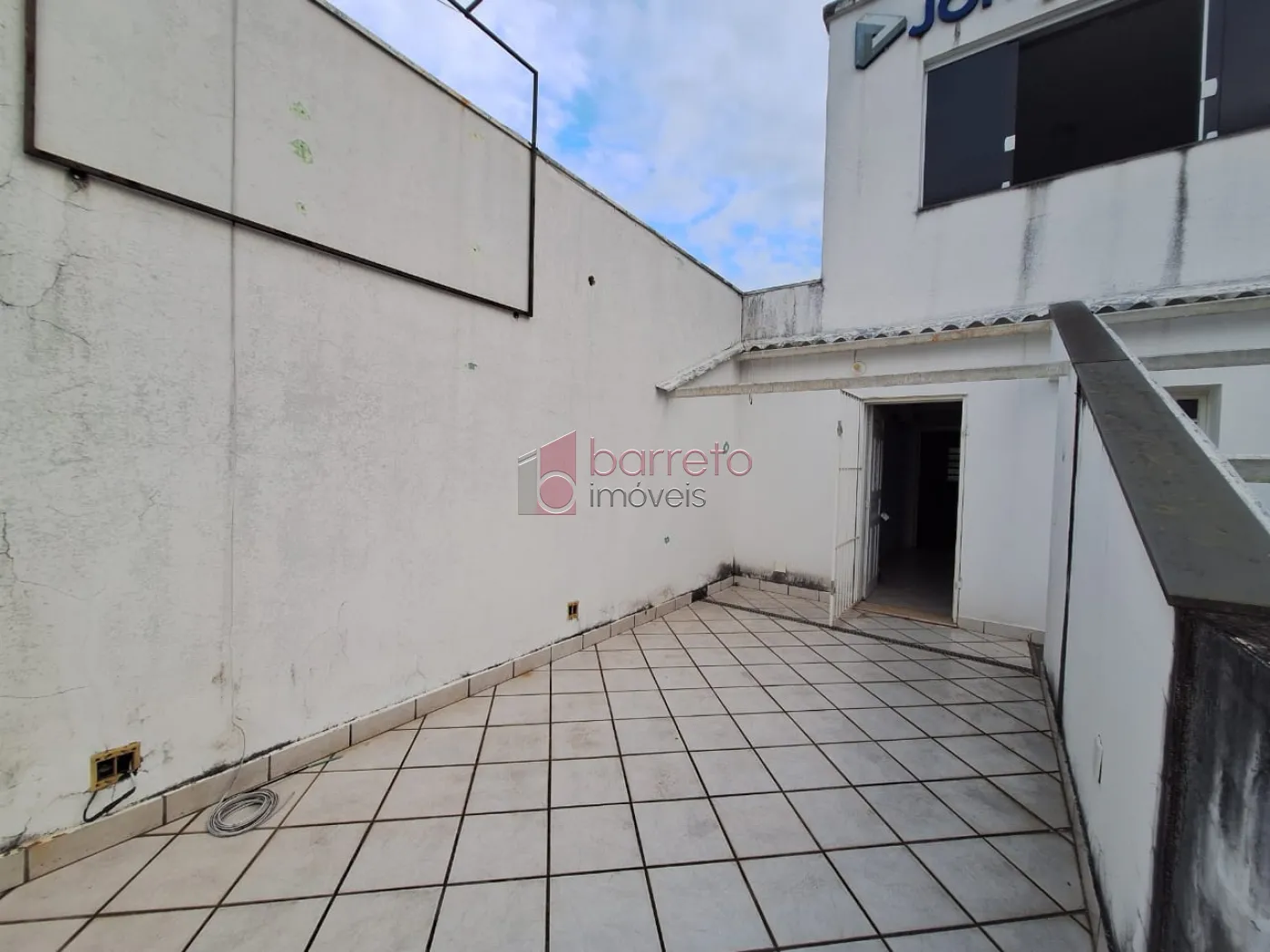 SOBRADO COMERCIAL PARA LOCAÇÃO NO BAIRRO VILA ARENS II – JUNDIAÍ/SP