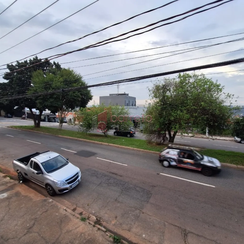 SOBRADO COMERCIAL PARA LOCAÇÃO NO BAIRRO VILA ARENS II – JUNDIAÍ/SP