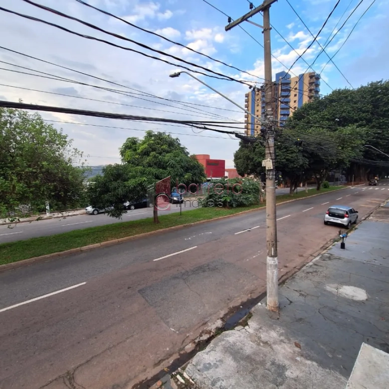 SOBRADO COMERCIAL PARA LOCAÇÃO NO BAIRRO VILA ARENS II – JUNDIAÍ/SP