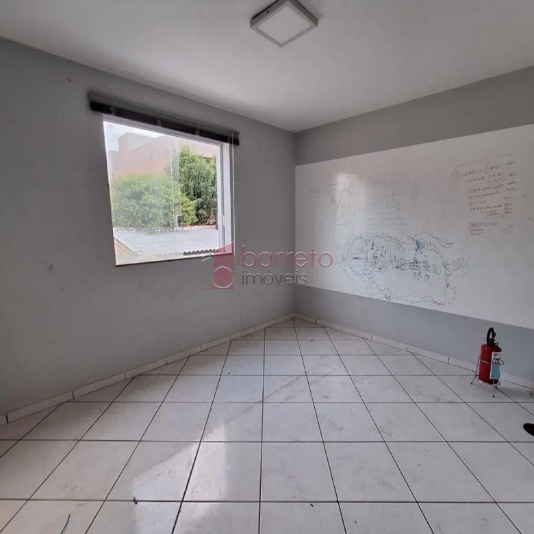 SOBRADO COMERCIAL PARA LOCAÇÃO NO BAIRRO VILA ARENS II – JUNDIAÍ/SP