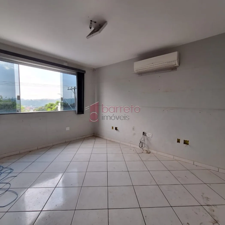SOBRADO COMERCIAL PARA LOCAÇÃO NO BAIRRO VILA ARENS II – JUNDIAÍ/SP