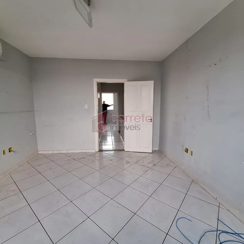 SOBRADO COMERCIAL PARA LOCAÇÃO NO BAIRRO VILA ARENS II – JUNDIAÍ/SP