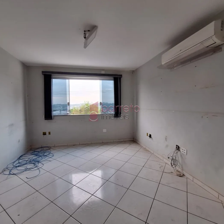 SOBRADO COMERCIAL PARA LOCAÇÃO NO BAIRRO VILA ARENS II – JUNDIAÍ/SP