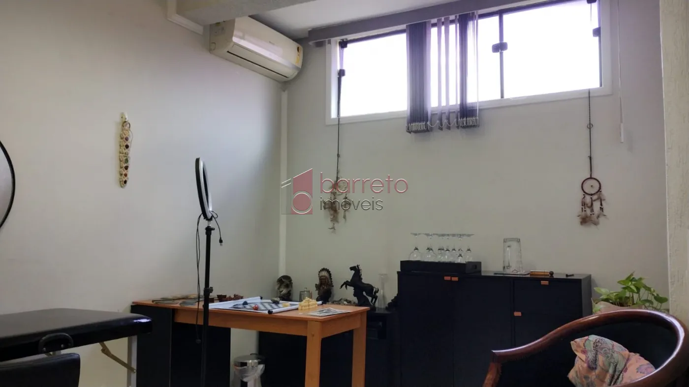 SOBRADO PARA LOCAÇÃO COMERCIAL NO VILA VIANELO – JUNDIAÍ/SP