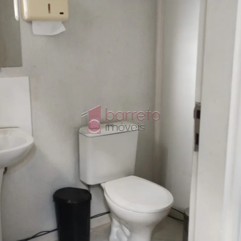 SOBRADO PARA LOCAÇÃO COMERCIAL NO VILA VIANELO – JUNDIAÍ/SP