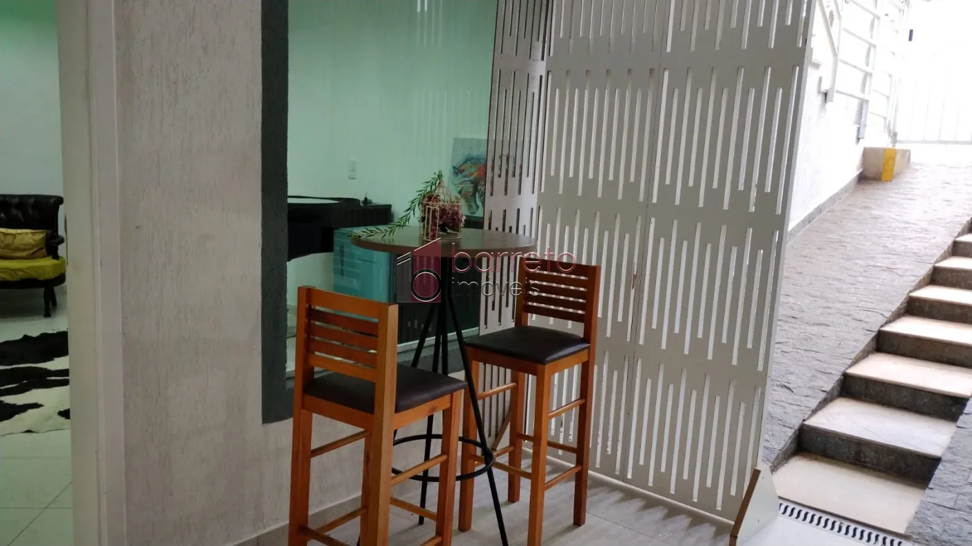 SOBRADO PARA LOCAÇÃO COMERCIAL NO VILA VIANELO – JUNDIAÍ/SP