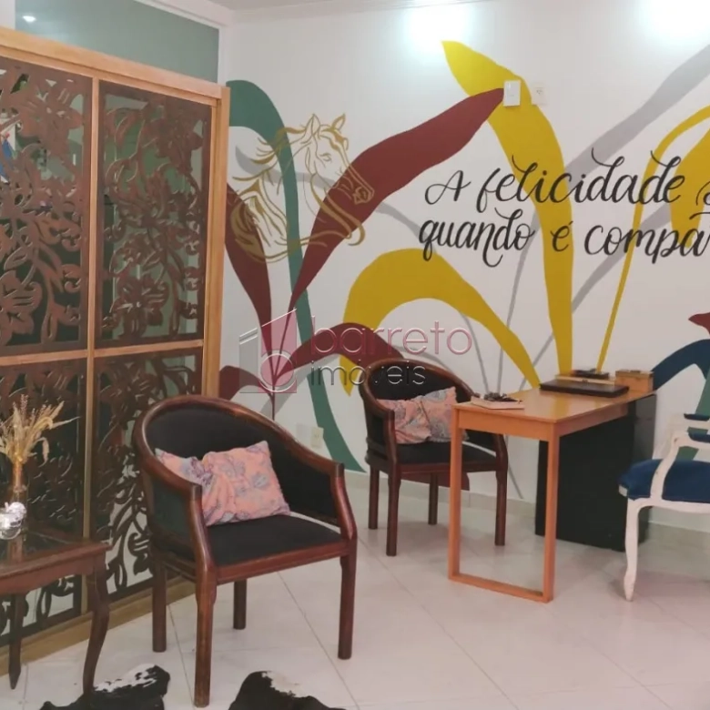 SOBRADO PARA LOCAÇÃO COMERCIAL NO VILA VIANELO – JUNDIAÍ/SP