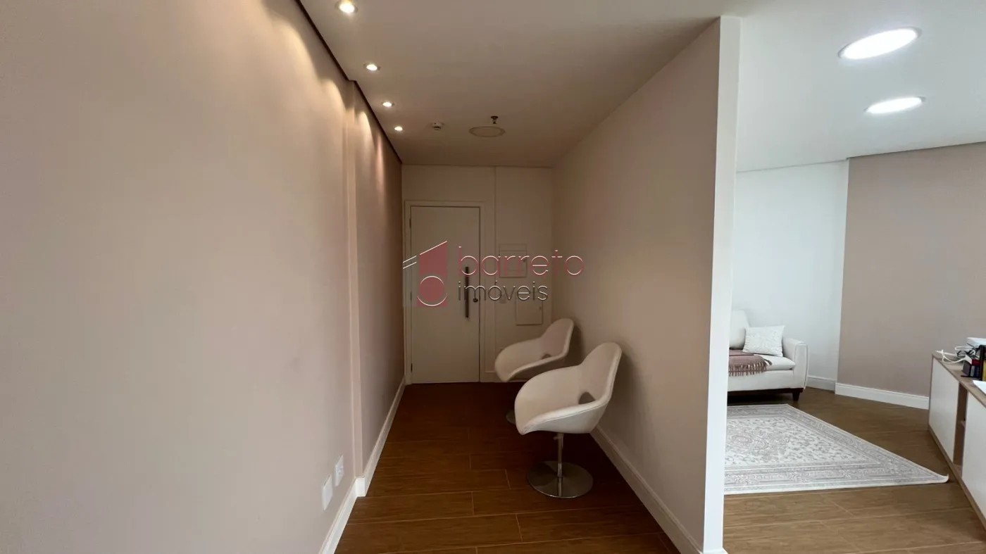 SALA COMERCIAL MOBILIADA PARA LOCAÇÃO NO CONDOMÍNIO GOLDEN OFFICE – JUNDIAÍ/SP