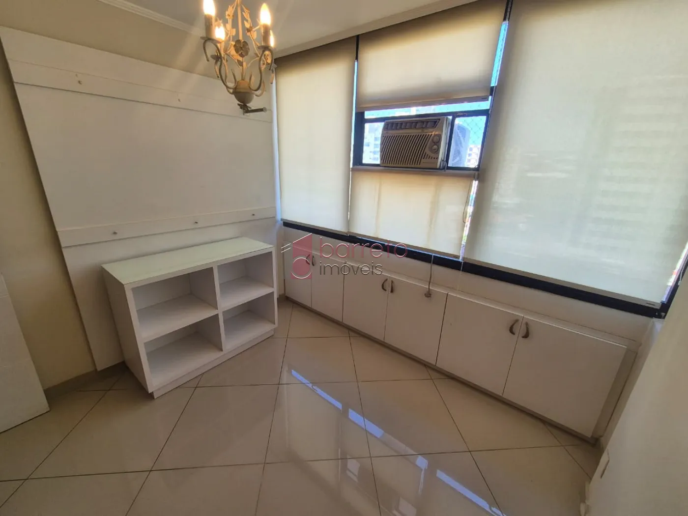SALA COMERCIAL À VENDA NO EDIFÍCIO COMERCIAL PAINEIRAS CENTER – JUNDIAÍ/SP