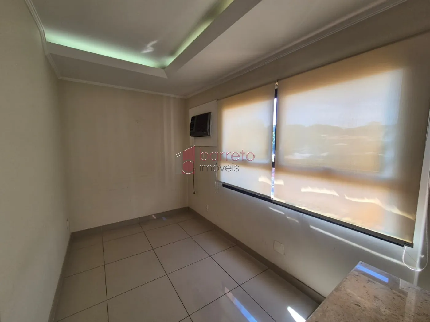 SALA COMERCIAL À VENDA NO EDIFÍCIO COMERCIAL PAINEIRAS CENTER – JUNDIAÍ/SP