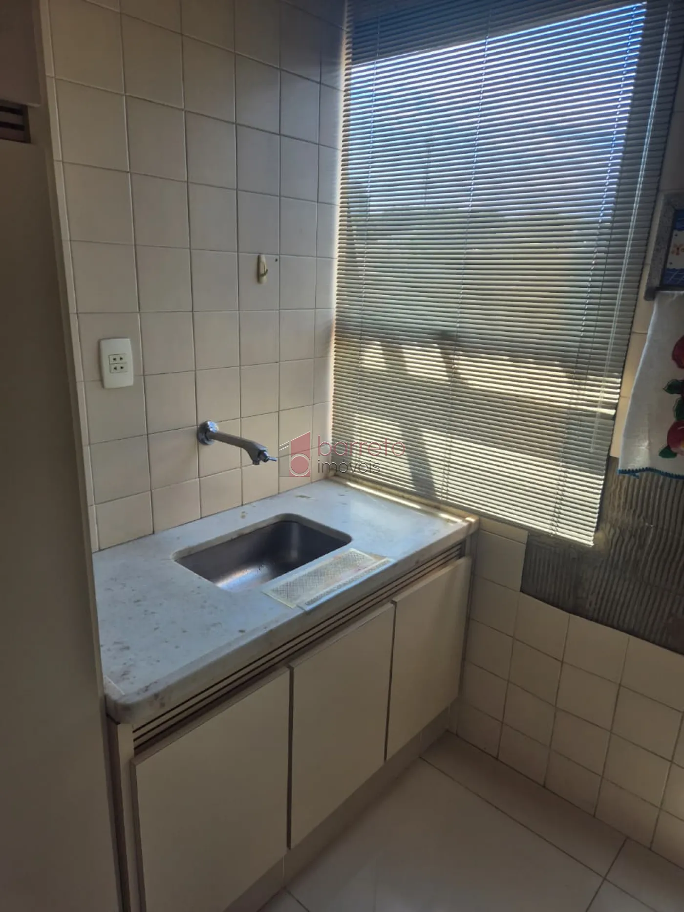 SALA COMERCIAL À VENDA NO EDIFÍCIO COMERCIAL PAINEIRAS CENTER – JUNDIAÍ/SP