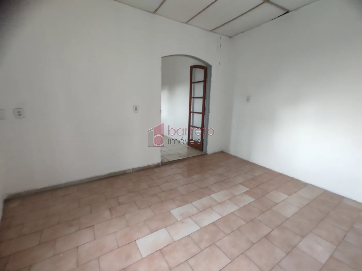 SALÃO COMERCIAL PARA LOCAÇÃO E VENDA NA PONTE SÃO JOÃO – JUNDIAÍ/SP