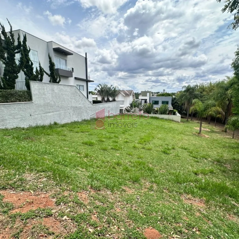 TERRENO À VENDA NO CONDOMÍNIO RESERVA DA SERRA EM JUNDIAÍ/SP