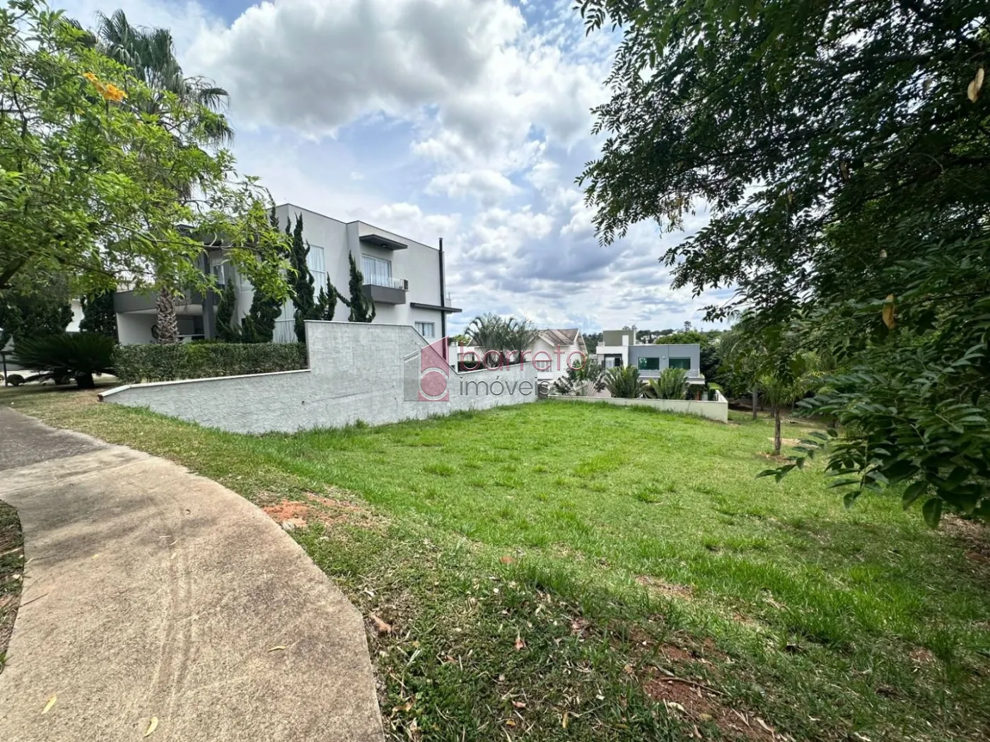 TERRENO À VENDA NO CONDOMÍNIO RESERVA DA SERRA EM JUNDIAÍ/SP