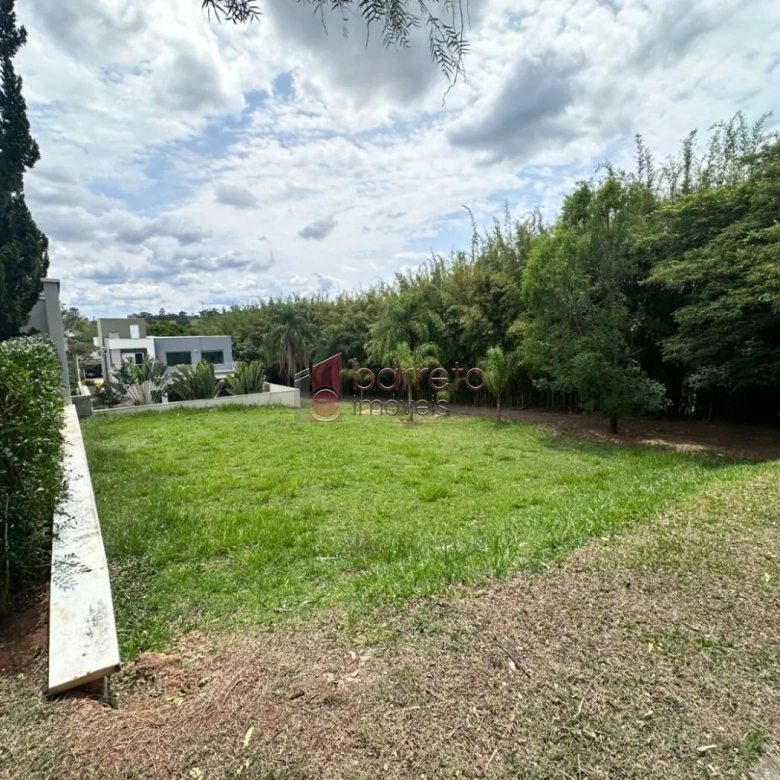TERRENO À VENDA NO CONDOMÍNIO RESERVA DA SERRA EM JUNDIAÍ/SP