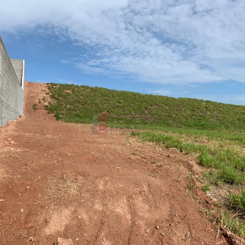 TERRENO À VENDA NO CONDOMÍNIO PORTAL DOS LAGOS EM JUNDIAÍ/SP