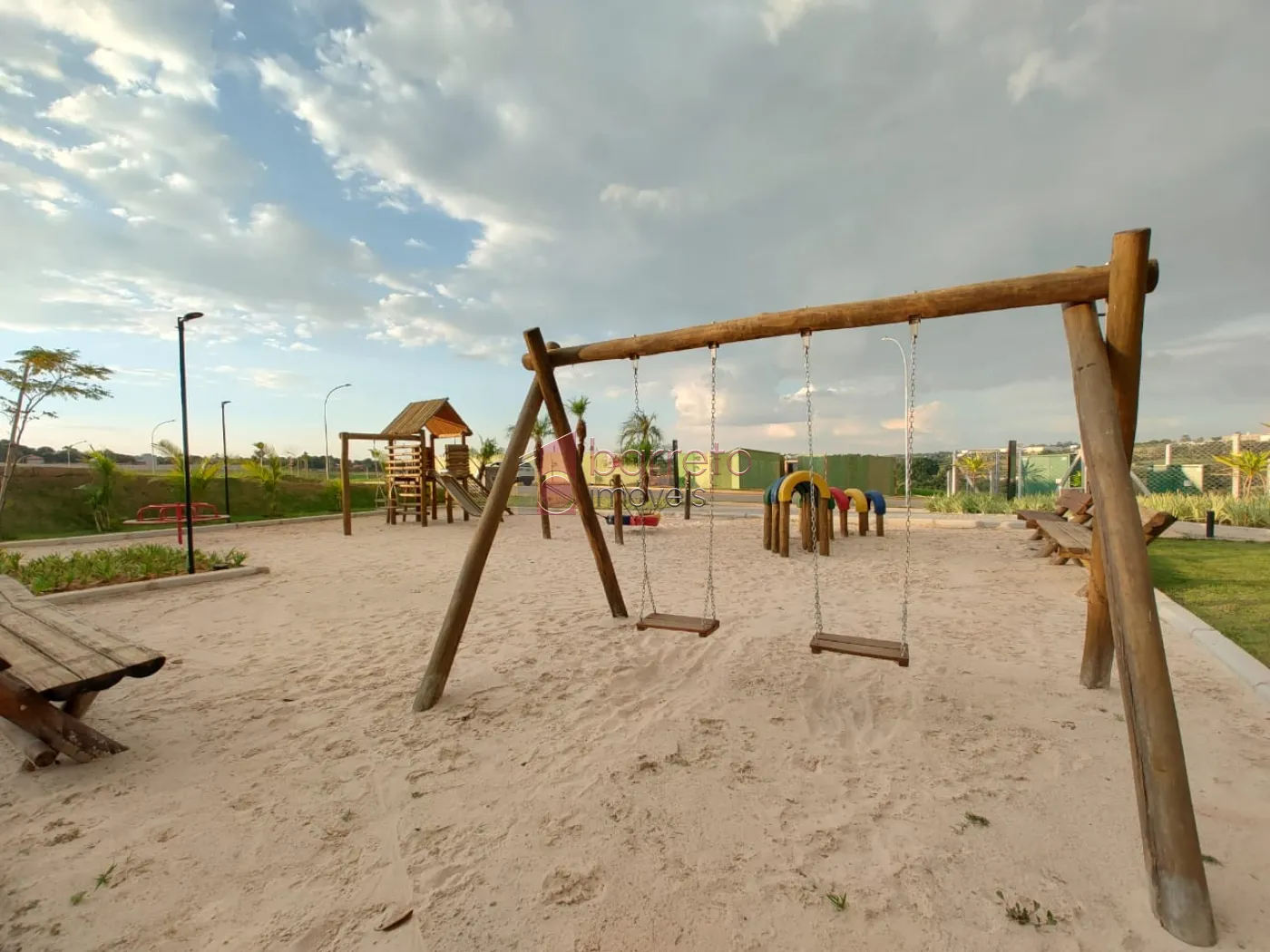 TERRENO À VENDA NO CONDOMÍNIO VILLAGGIO ENGORDADOURO – JUNDIAÍ/SP