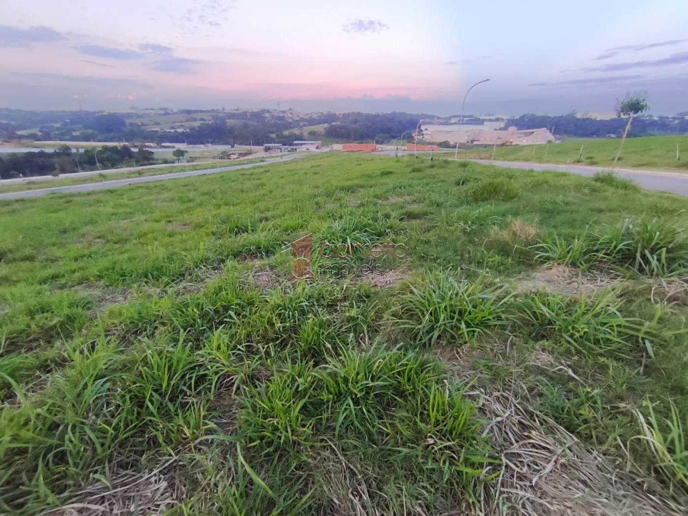 TERRENO À VENDA NO CONDOMÍNIO VILLAGGIO ENGORDADOURO EM JUNDIAÍ/SP