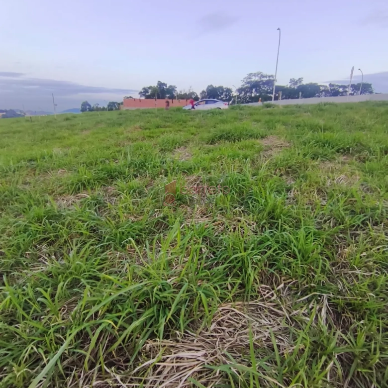 TERRENO À VENDA NO CONDOMÍNIO VILLAGGIO ENGORDADOURO EM JUNDIAÍ/SP