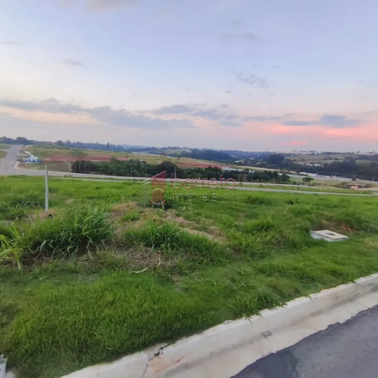 TERRENO À VENDA NO CONDOMÍNIO VILLAGGIO ENGORDADOURO EM JUNDIAÍ/SP