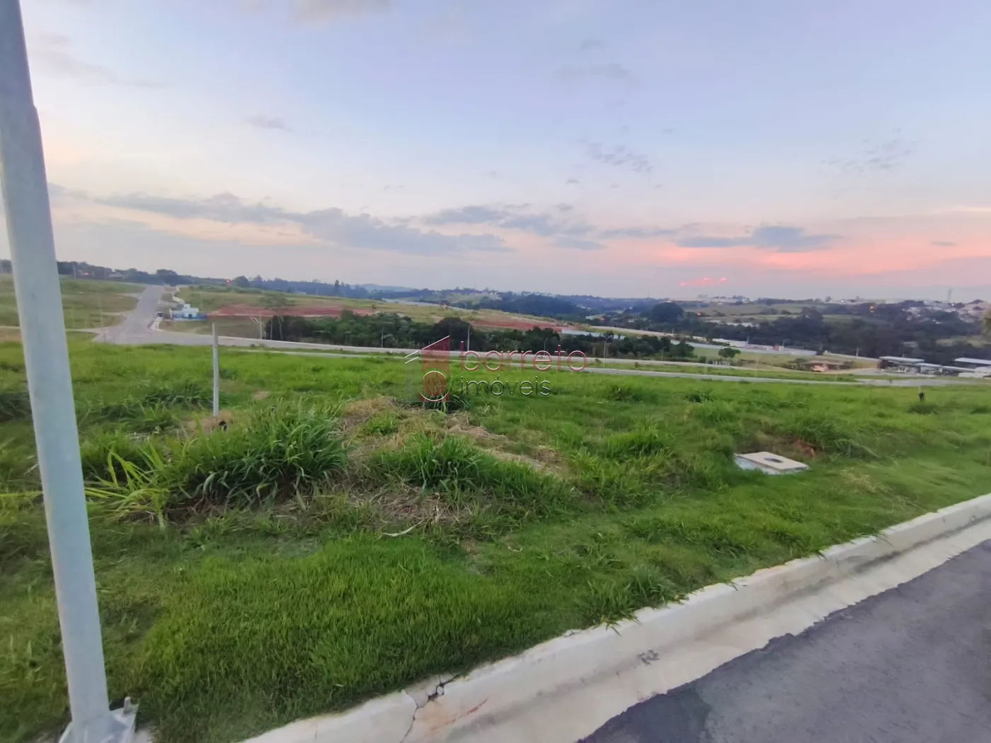 TERRENO À VENDA NO CONDOMÍNIO VILLAGGIO ENGORDADOURO EM JUNDIAÍ/SP