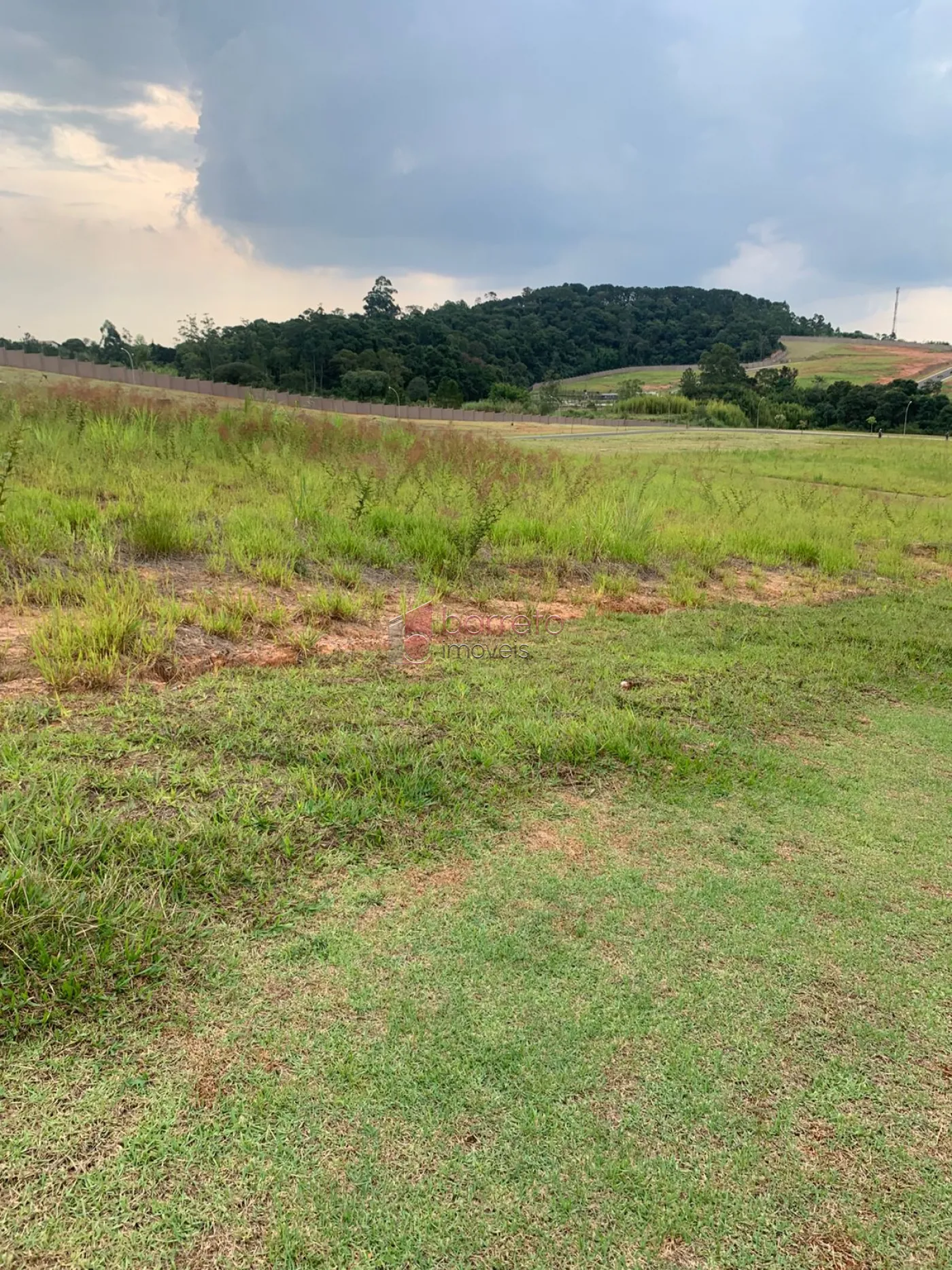 TERRENO À VENDA NO CONDOMÍNIO TAMBORÉ EM JUNDIAÍ/SP