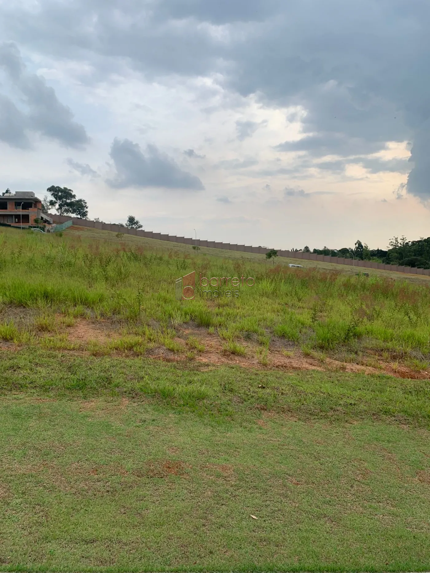 TERRENO À VENDA NO CONDOMÍNIO TAMBORÉ EM JUNDIAÍ/SP