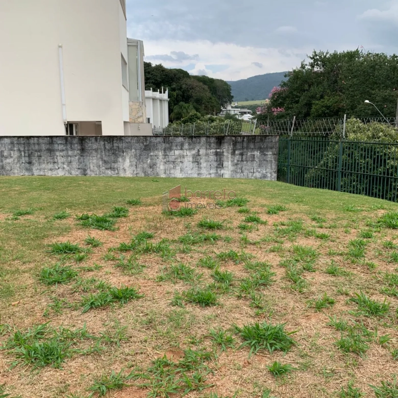 TERRENO À VENDA NO CONDOMÍNIO QUINTAS DO LAGO EM JUNDIAÍ/SP
