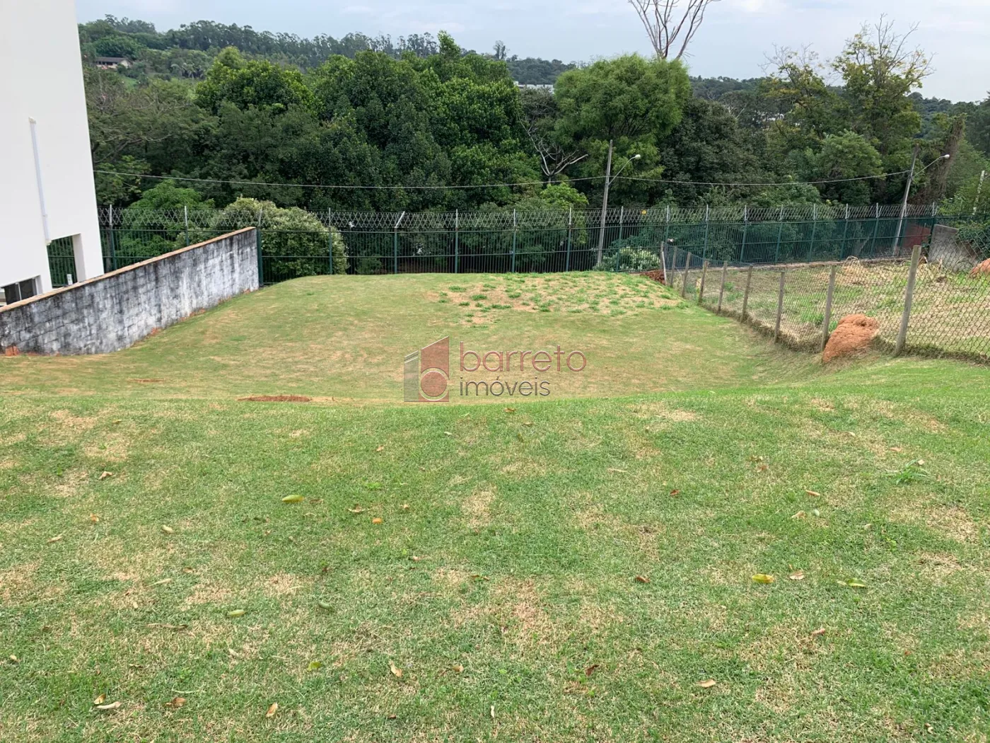 TERRENO À VENDA NO CONDOMÍNIO QUINTAS DO LAGO EM JUNDIAÍ/SP
